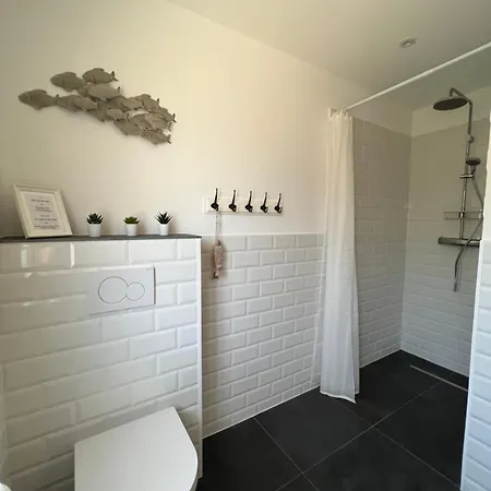 -maisondelaplage83-beachhouse With Pool-